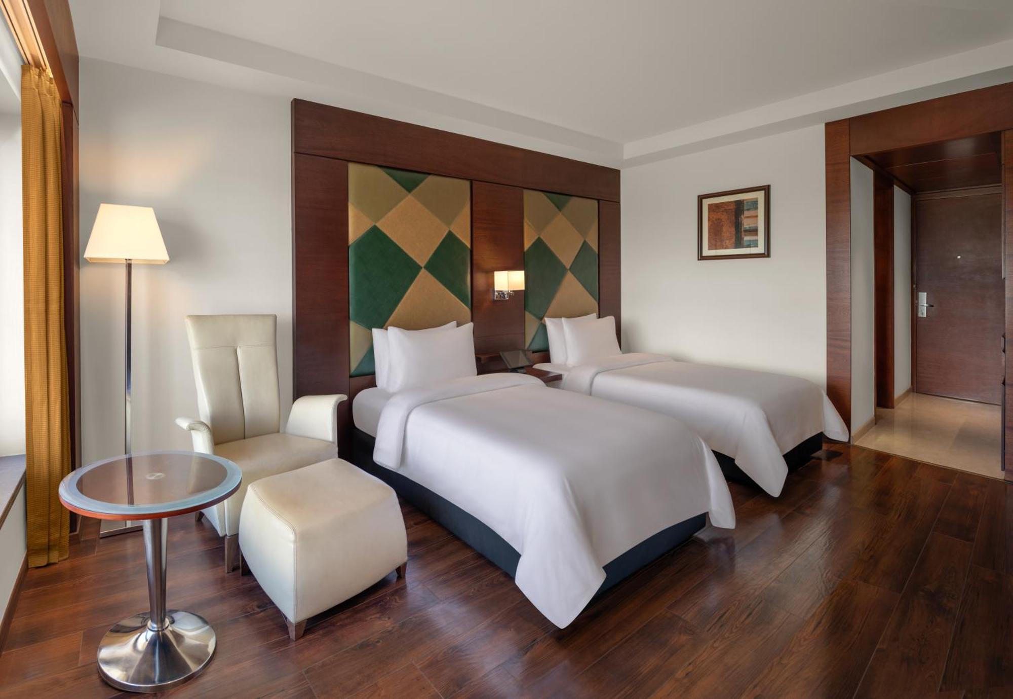 เดอะ เรซิเดนซี ทาวเวอร์ โคอิมบาตอร์ Hotel โคอิมบาทอร์ ภายนอก รูปภาพ