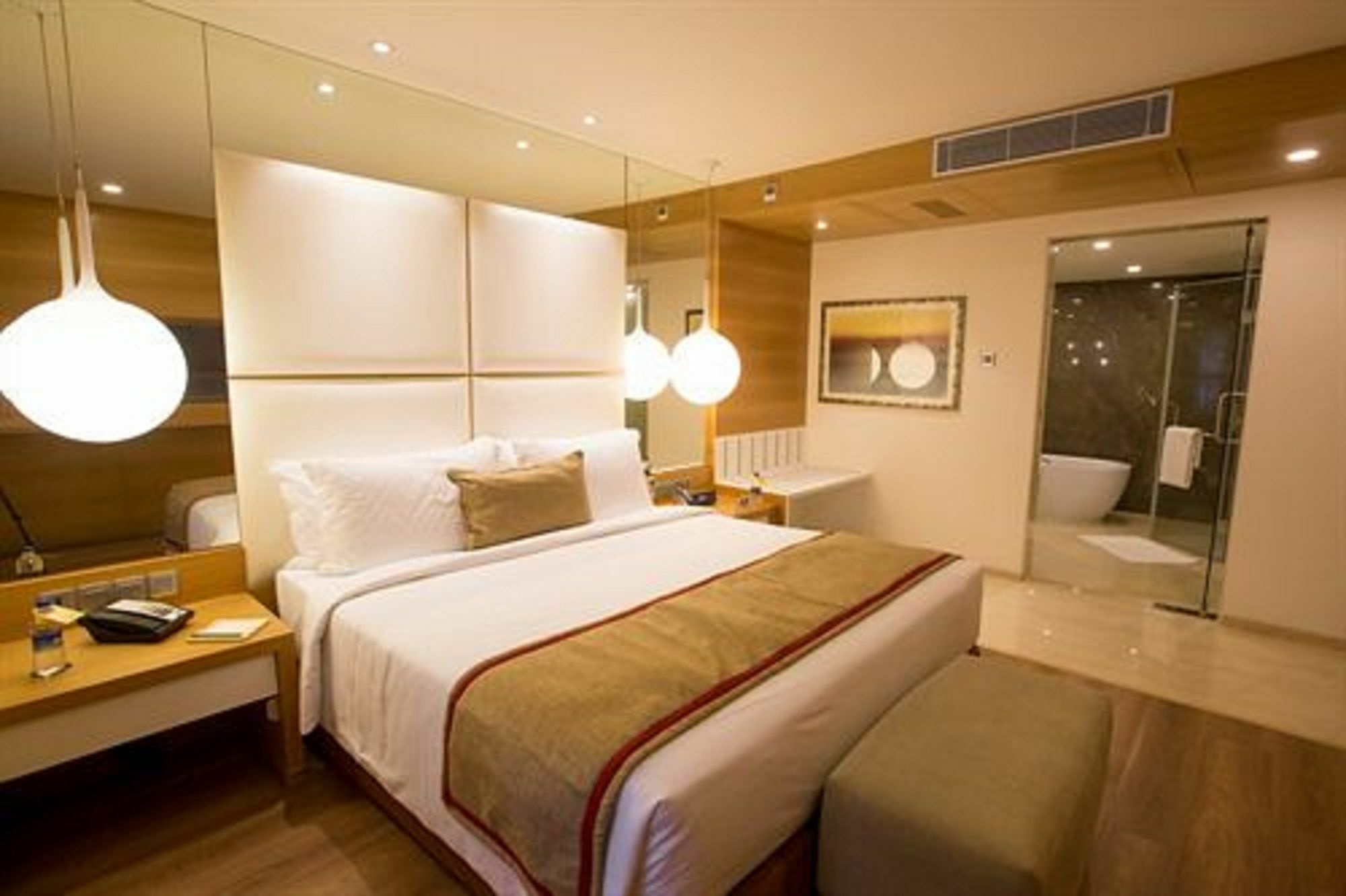 เดอะ เรซิเดนซี ทาวเวอร์ โคอิมบาตอร์ Hotel โคอิมบาทอร์ ภายนอก รูปภาพ