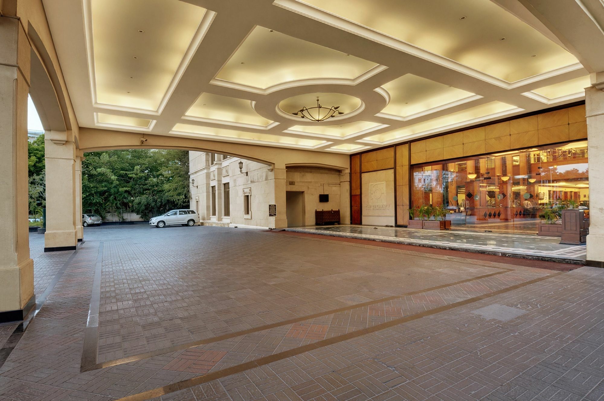 เดอะ เรซิเดนซี ทาวเวอร์ โคอิมบาตอร์ Hotel โคอิมบาทอร์ ภายนอก รูปภาพ